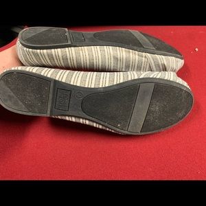 Slip on shoes size 9 women’s
